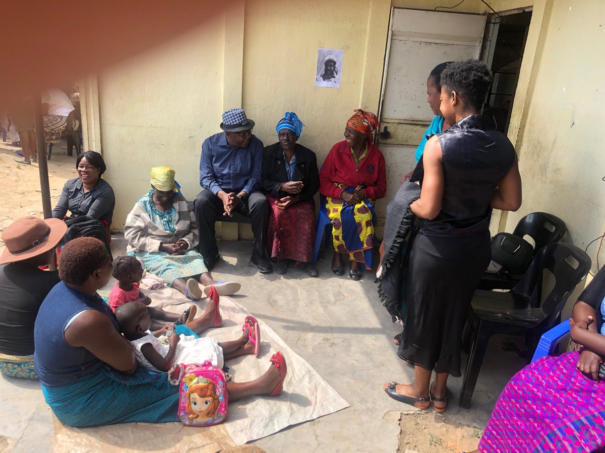 BitiTendai's tweet photo. Attending the funeral of Ashburn โDreadโ Gillium in Old Tafara. Ashburn (43)died of prostrate cancer at Parirenyatwa Hospital on Wednesday. There is soft genocide in our country of people dying of avoidable conditions created by State Failure #RiggingDoesNotPay https://t.co/za4ZCT6UTc