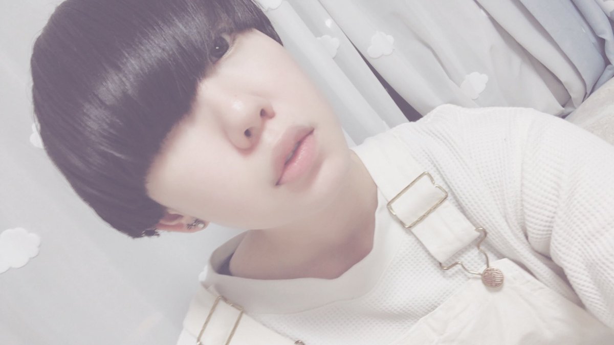 ktkrrx's tweet photo. だーれだ。 https://t.co/8yRSBi6qgI
