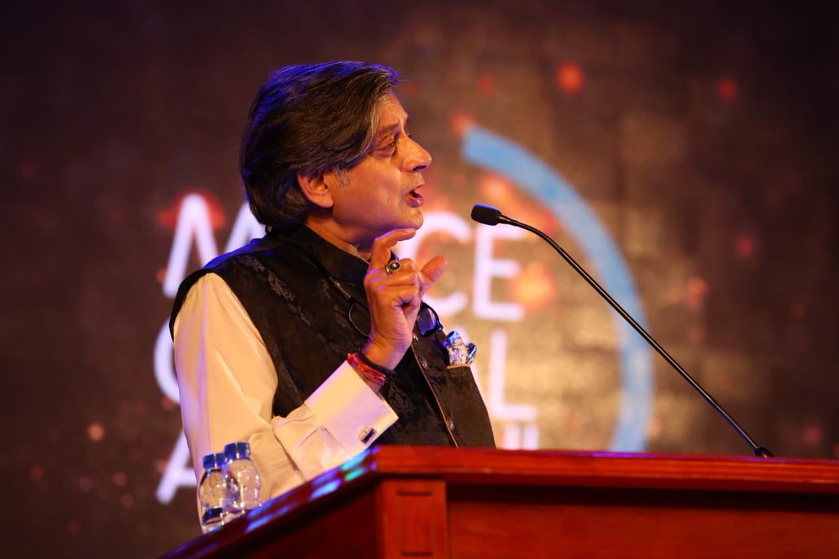 ShashiTharoor's tweet photo. My address to the UAE alumni of MES College of Engineering on Innivation in India https://t.co/V92HqYtwlk
