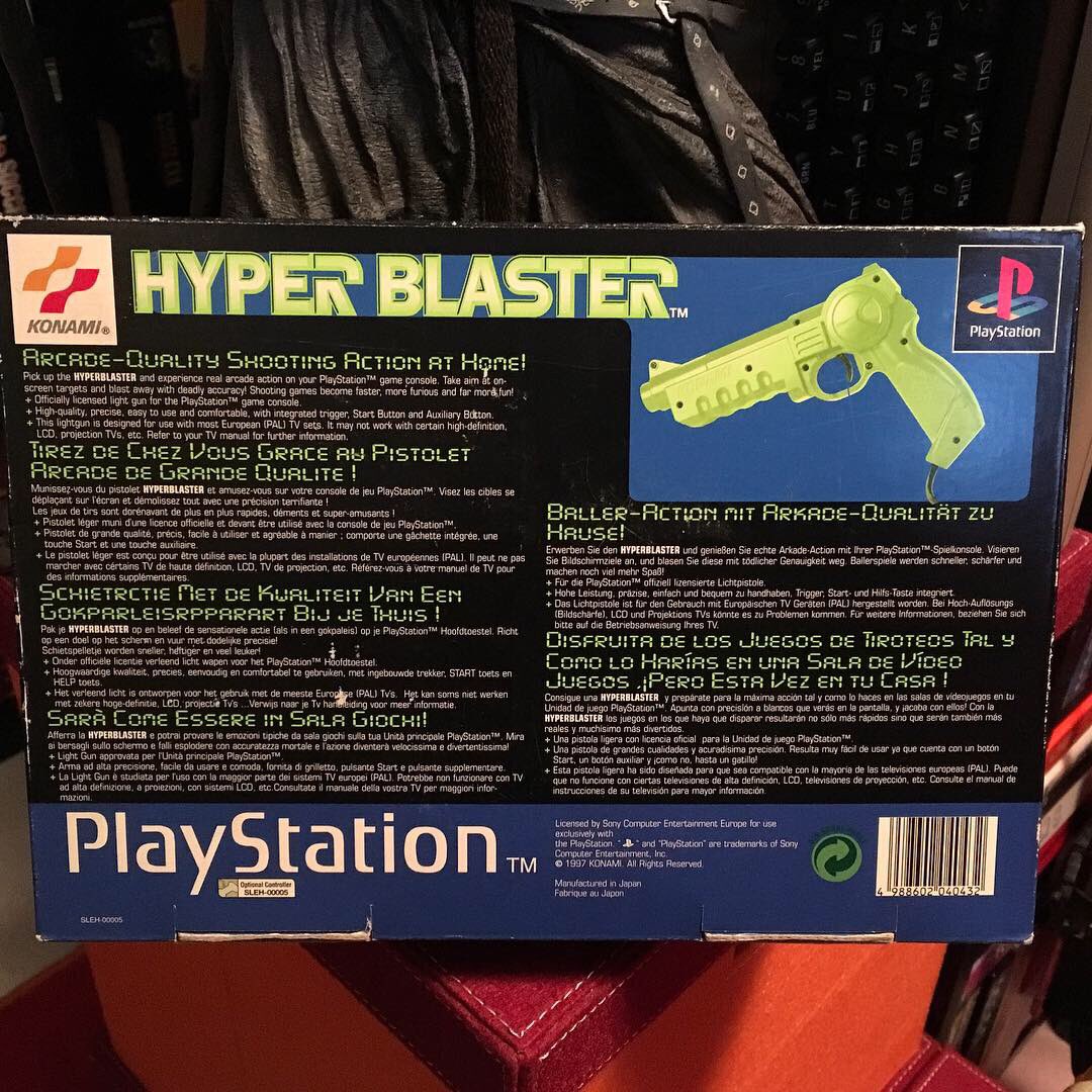 UnboxingHands's tweet photo. Hyper Blaster - Konami - Light Gun for use with PlayStation
💪😀👍
#retrogaming #retrogames #retrogamer #arcade #gamer #gaming #nintendo #atari #c64 #n64 #nes #ps2 #ps3 #megadrive #psone #snes #mastersystem #xbox #collectibles #gameroom #lightgun #gun #hyperblaster #lightgungames https://t.co/rUoOmhRUvG