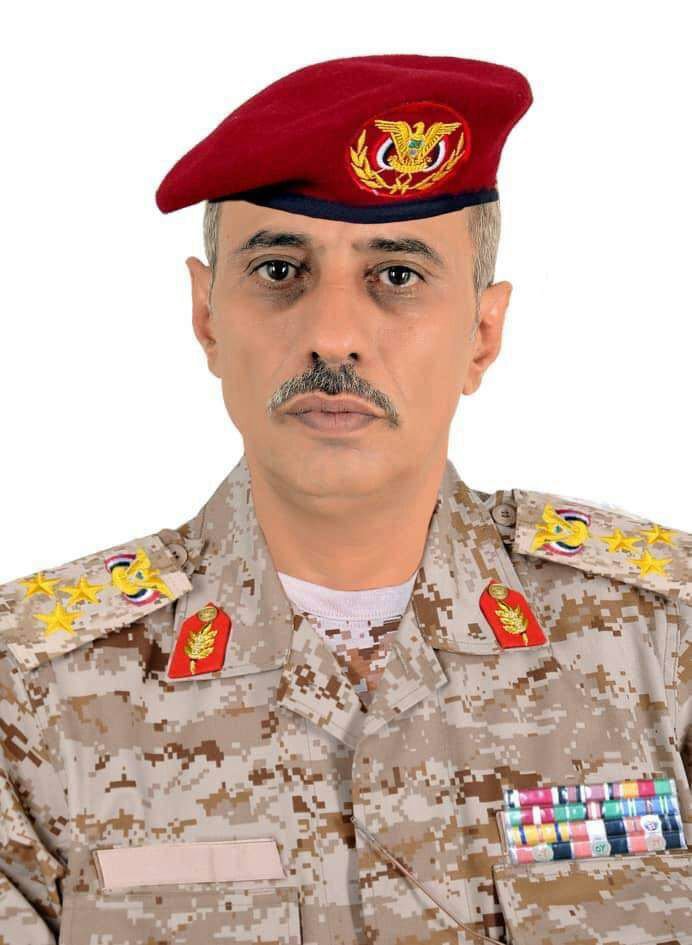 FarookAbdallaah's tweet photo. اعزي ابناء ريمه الاوفياء والشعب اليمني قاطبة في استشهاد البطل العميد عبدالغني احمد الشبلي قائد كتيبة المهام الخاصة في ألوية حراس الجمهورية والذي استشهد داخل مدينة الحديدة بعد أن حرر مستشفى 22مايو وهو يقود المعركة بنفسه المجد والخلود لشهدائنا الابرار والشفاء العاجل لجرحانا البواسل https://t.co/m6mSbUkU40