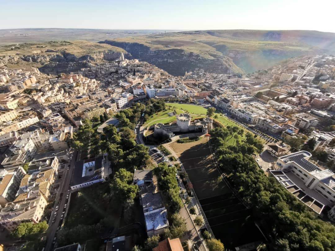 mongolfiereSIT's tweet photo. #hotairballoon over #Matera. Thanks to @SVPuglia 📸
Come fly with us!
#mongolfierealsuditalia #matera2019 #balloon #flying #southern #Italy https://t.co/ZYEb7kNADK