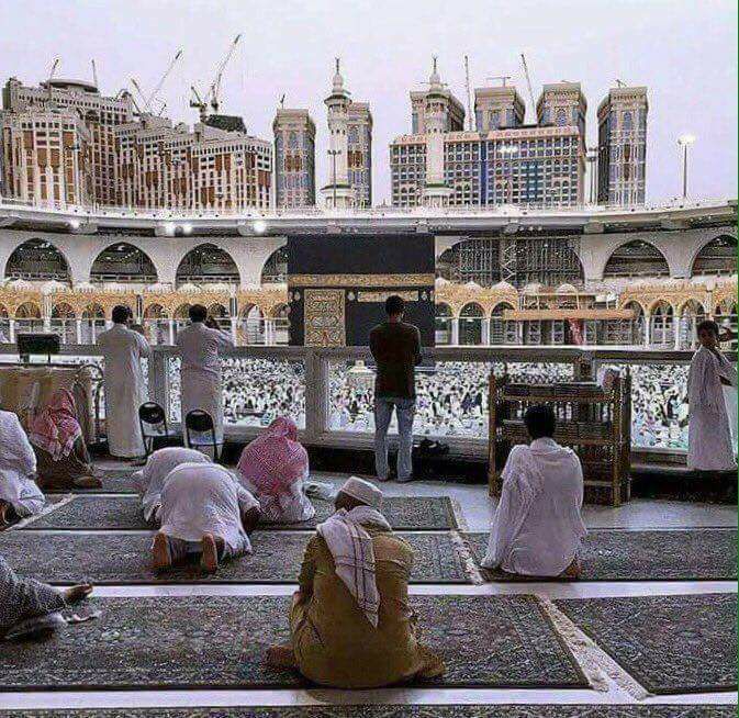 _1Amirj's tweet photo. إلـيّ ه‍ُـنا تَـسري الأشـوَاق إلـيّ ه‍ُـنا الـقَلْـب يشتَـاقُ 🌹

أسـعـد اللهُ أوقَـاتكم 🌹 https://t.co/VEVQS3VqQJ