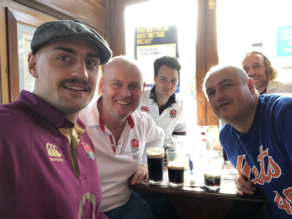 essential_rob's tweet photo. Work trip #supporttherose @essentialhoward @Essential_Guy https://t.co/VZSXJMuvjK