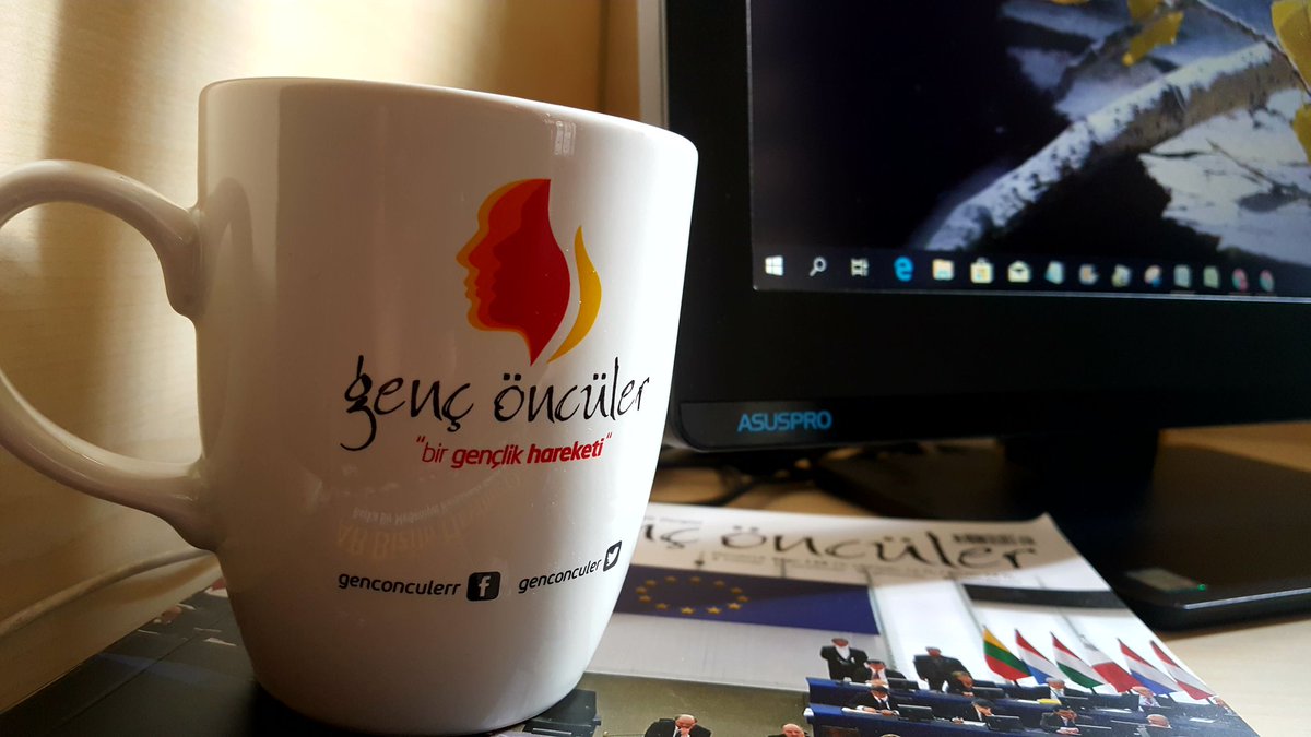 Umran'dan Hediye

30 Kasım'a kadar bizi TAKİP eden ve  tweetimizi RT yapan 5 kişiye

▪Umran'ın İslamcılık kitabını

▪Fotoğraftaki on kitaptan çekilişle iki tanesini

▪Umran, Genç Öncüler ve Salıncak dergilerimizin Kasım 2018 sayısını

▪Genç Öncüler fincanını hediye edeceğiz.