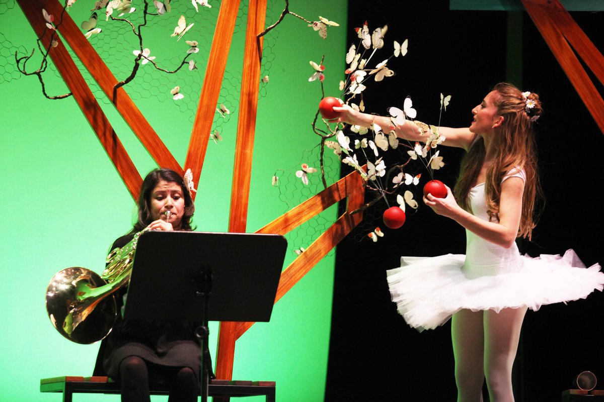CCMDCyL's tweet photo. Ya a la venta El Jardín Musical de la Cía. @Teloncillo que nos ofrece  el Dom. 18 a las 12:00 h en #TeatroenelDelibes A partir de 3 años vivirán el viaje por el ciclo de la vida a través de una bailarina https://t.co/JZApb4yHvb Entradas a 3 € cc @educacyl @valladokids https://t.co/IddhoYpIdR