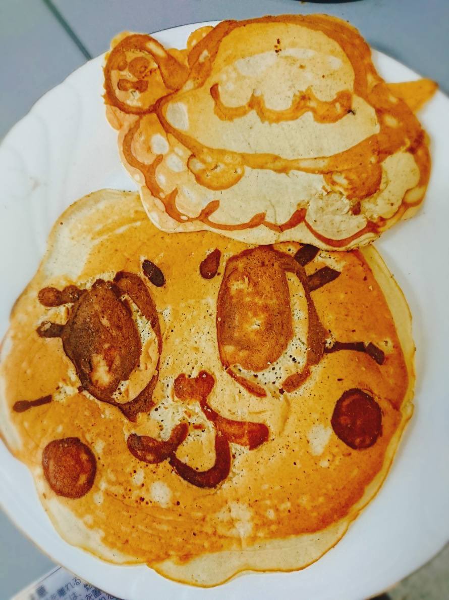 原田ゆうき On Twitter 確かに いろいろなキャラクターのホットケーキ 見てみたいですね 私の場合は 絵心ないので まずは紙で練習してみようかなと 笑