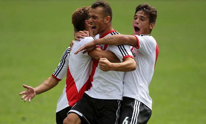 kevindeniese's tweet photo. Vamos River Plate Vamos River Plate
Sos lo mas grande de la Argentina https://t.co/W4ihktPmlJ