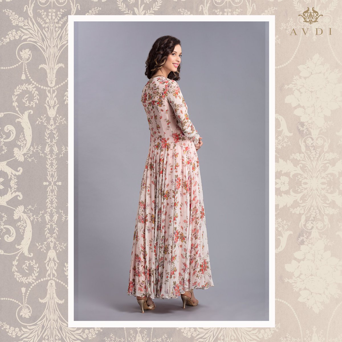AVDI_TheLabel's tweet photo. Featuring here is AVDI’s peach floral printed front open tunic paired with straight fit pants. 

To shop the look call us at +919910892268
.
.
#AVDI #fashion #destinationwedding #fashionista #celebritystyle #designerwear #delhi #fashionblogger #blogger #shopnow #trending #ootd https://t.co/U2CaF4I6nm