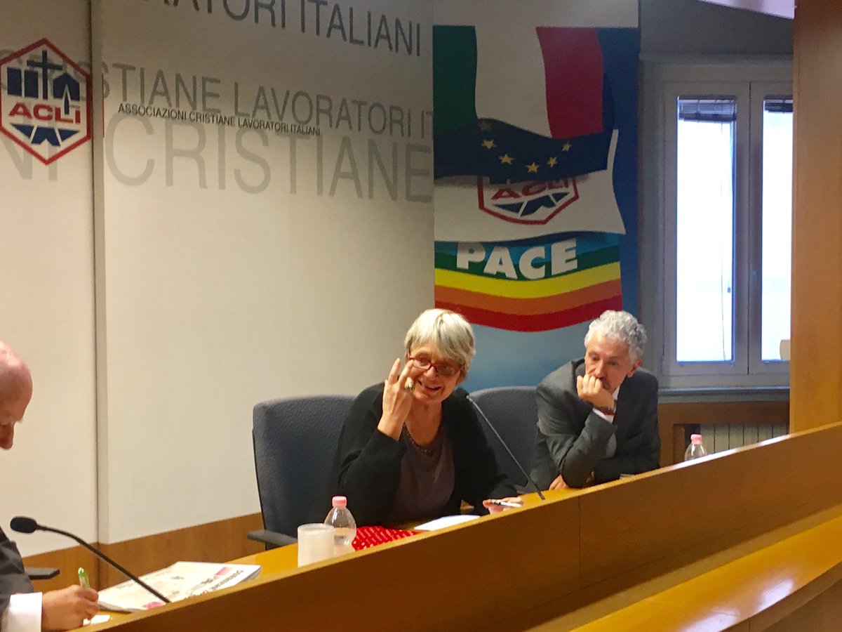CislNazionale's tweet photo. #10novembre @FurlanAnnamaria da @Acli_nazionali Milano: Bisogna ripartire dai bisogni della persona. La coesione sociale è stata salvata dalla famiglia e dalle parti sociali che hanno cercato di salvaguardare e tutelare al meglio le tante precarietà presenti nel nostro paese https://t.co/HUvbTkQzKu