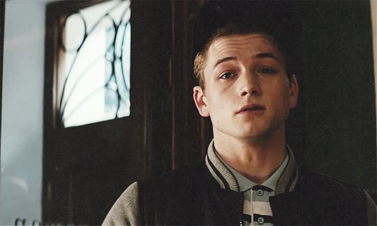 EgertonUpdates's tweet photo. happy birthday to the one and only taron egerton, a legend of an actor whom I believe to not get enough recognition for his talent. 2019 is his here. watch this space. 
all my love @TaronEgerton ❤️ https://t.co/uL1JKLCD8b