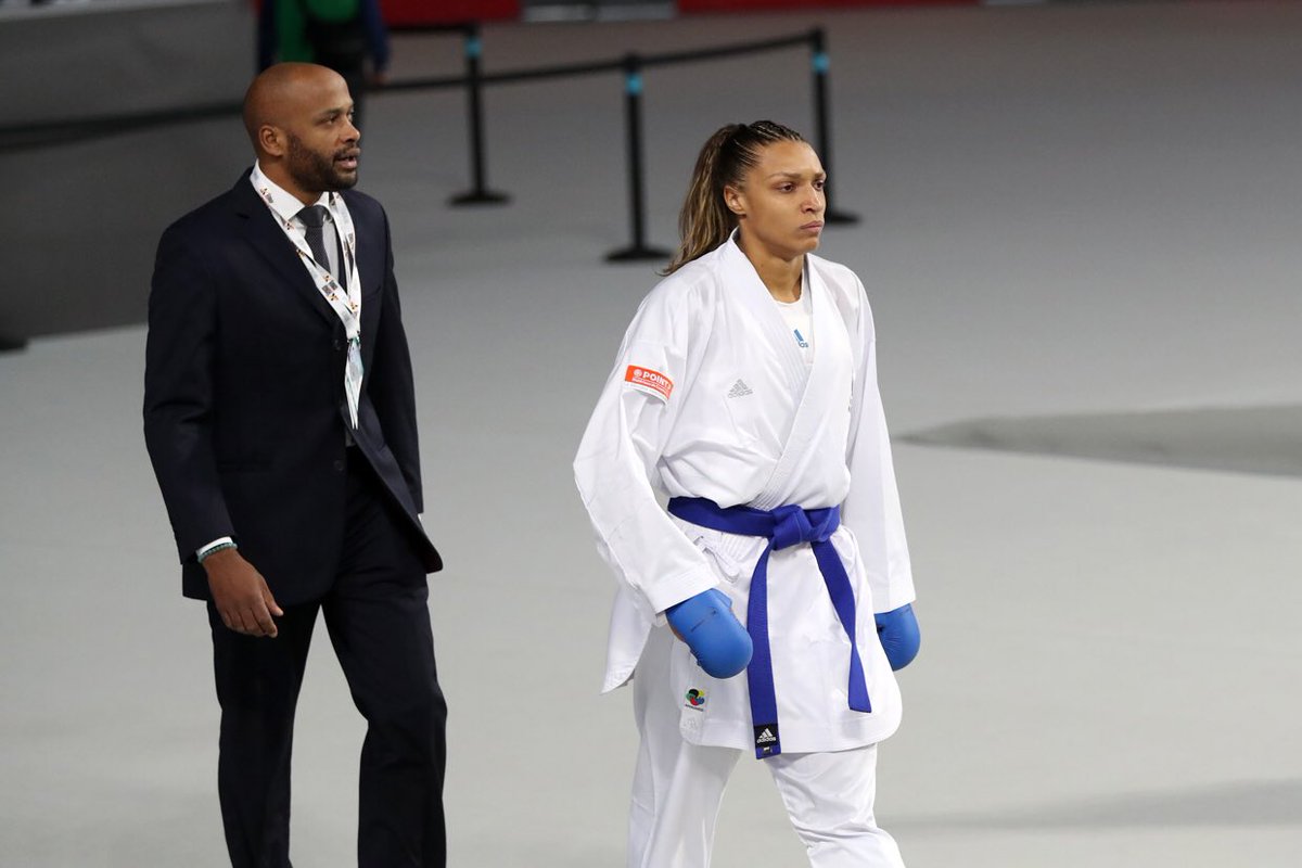 ffkarate's tweet photo. 📸 Les images du combat d’ #AnneLaureFlorentin ce matin à Madrid. 

La Française échoue au pied du podium lors de ces mondiaux ! 

#KarateMadrid2018 🇪🇸
#FranceKarate 🇫🇷🥋 https://t.co/qwsksTnRgJ
