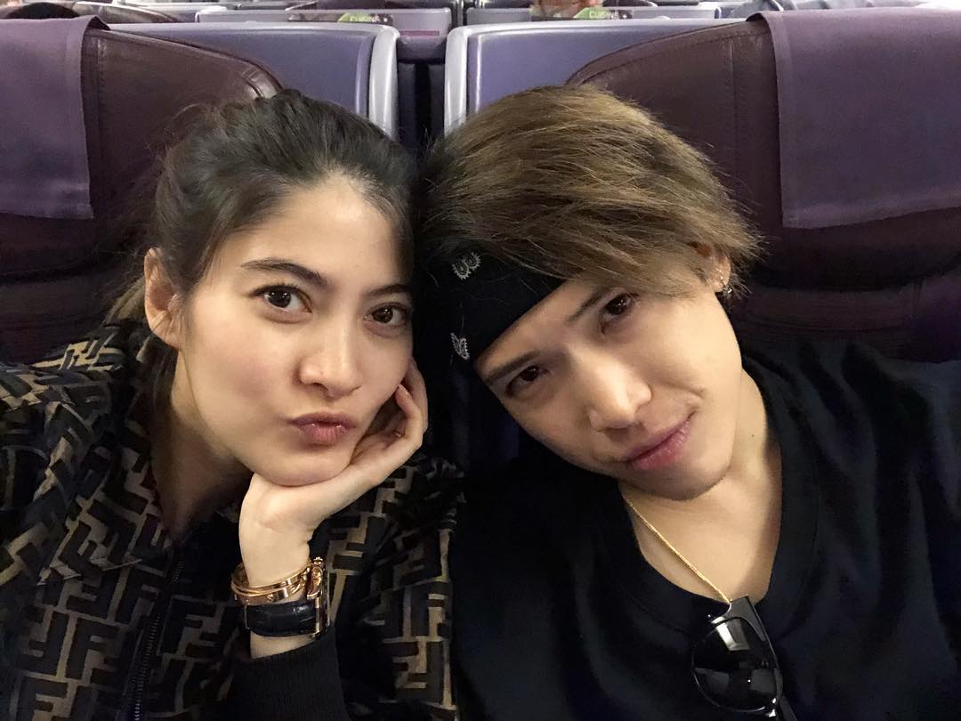 ได้ไปเที่ยวก็จะอารมณ์ดีแบบนี้แหละ @.pokmindset 😘