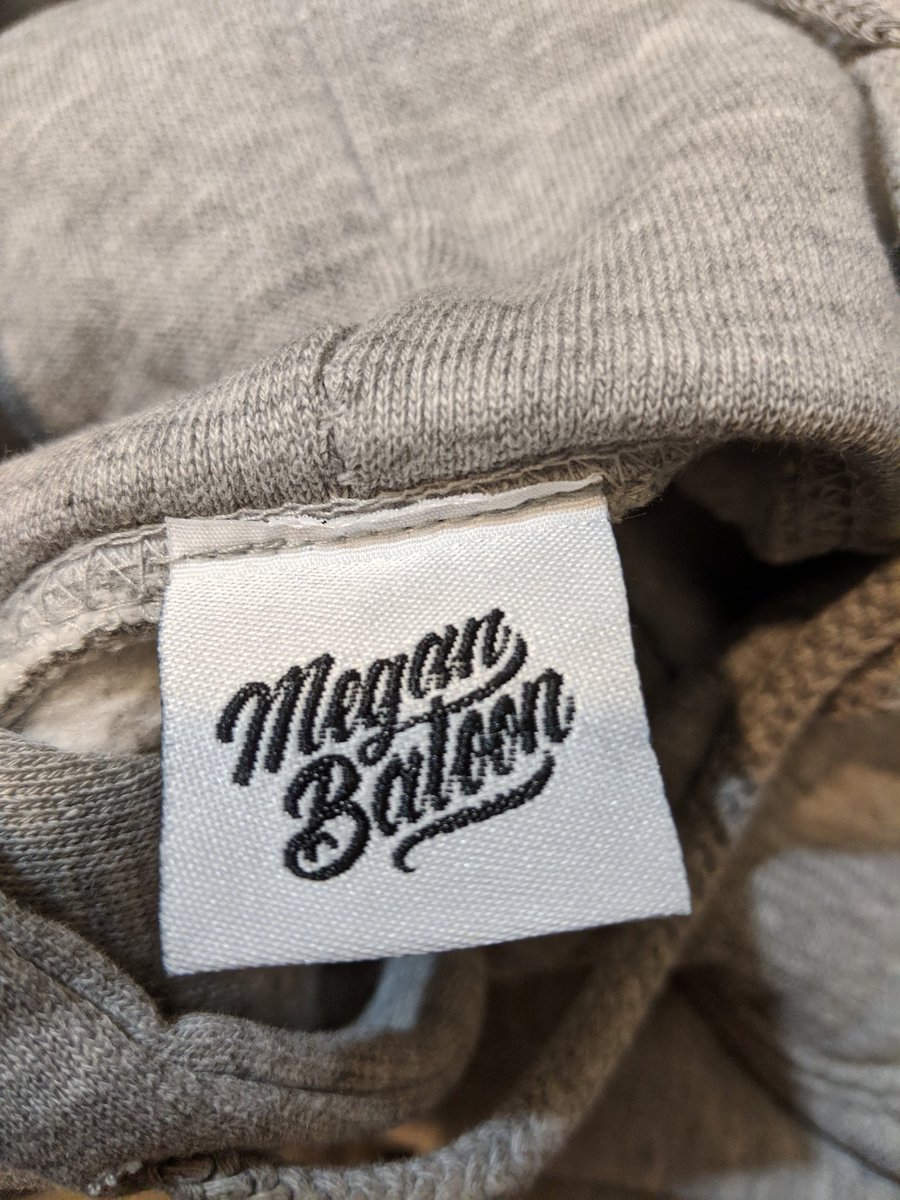 Kayluh_ayye's tweet photo. I love the details and softness of this hoodie. https://t.co/lP8MycM8oI