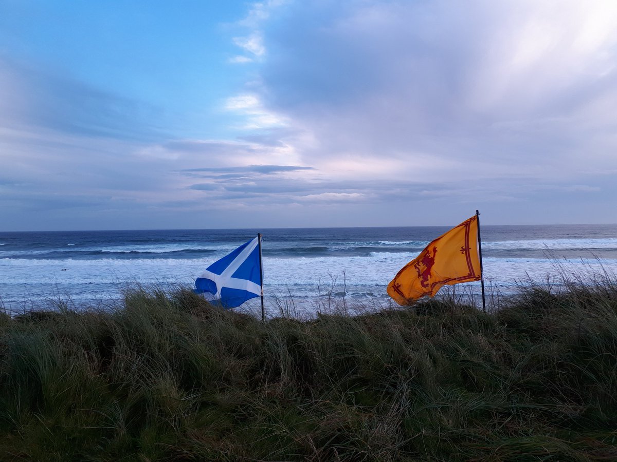 Celtic Cup is ON!! Men's Round 2 Heat 1 now in the water!