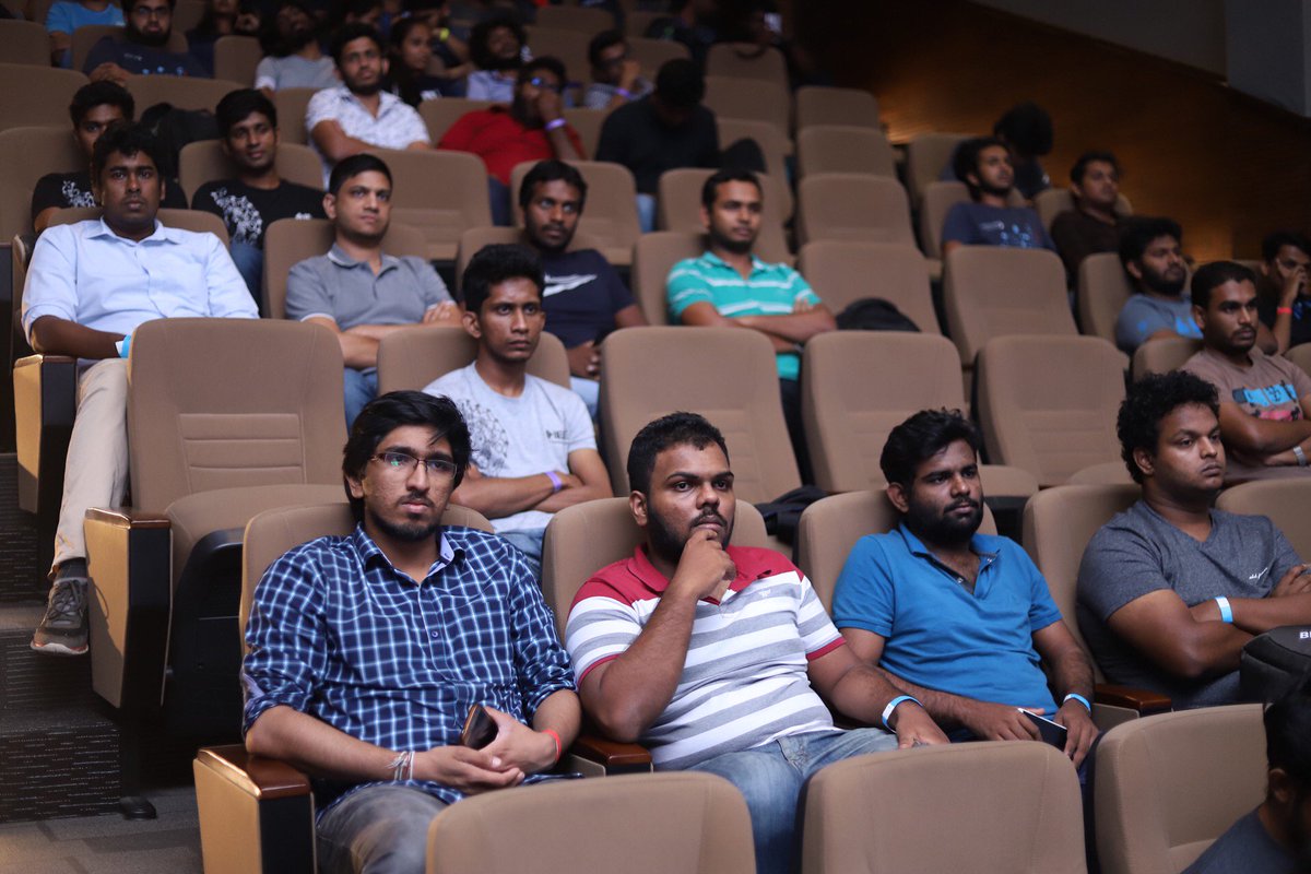 GDGLK's tweet photo. DevFest18 Evening session #devfestlk #devfest18 #gdgsl https://t.co/sfDfaiHqsW