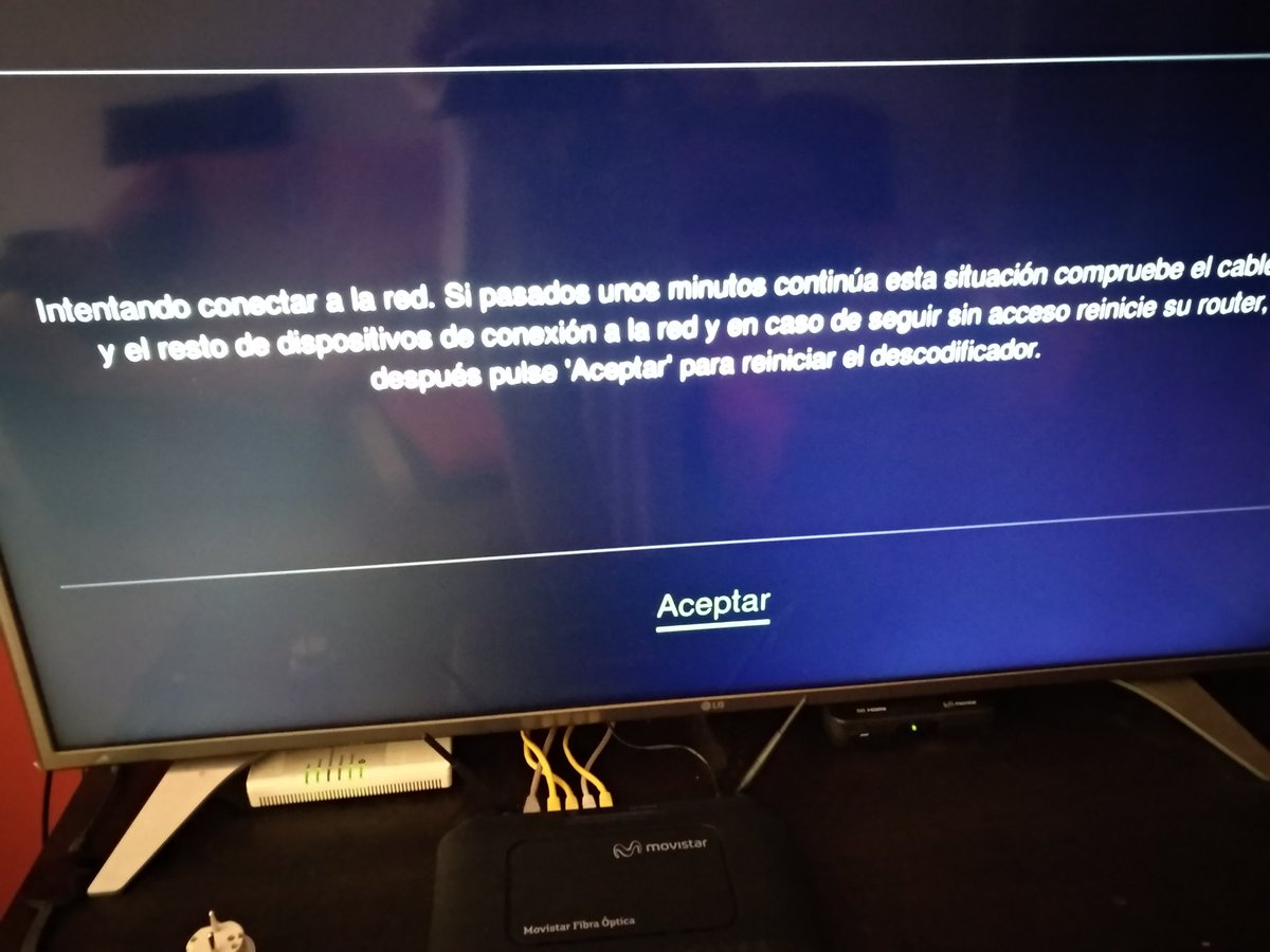 mariamoyano0's tweet photo. #movistar #Movistar Avería desde ayer donde llamo al 1004 y no me solucionan nada y me dicen que hasta el miércoles no llama un técnico. Que clase de servicio da Movistar que te cuelgan llamadas tanto en 1004 cómo en 1002 y te dicen que en 48 horas se soluciona y no es verdad?? https://t.co/xEpIeDLDa9