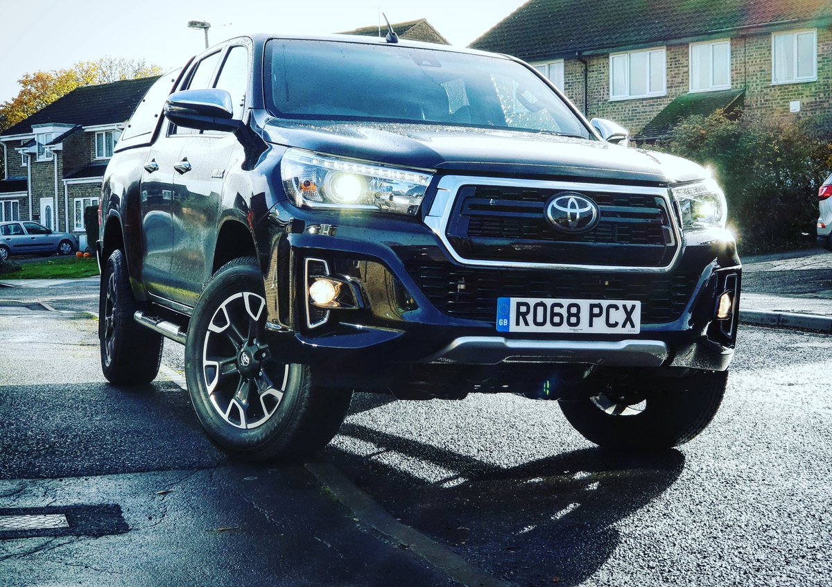 RossmacDP's tweet photo. I am very excited as the new wheels have arrived.
#Toyota #hilux #truck #filmunit https://t.co/wu1ctYbp1P