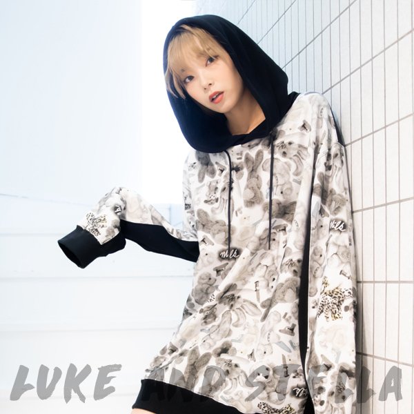 lukeandstella's tweet photo. MAMちゃんMILKBOYのBIGサイズでも似合う♪
ポーズ３連発

着用は「KILL IT SOFTLY PARKA」
https://t.co/W7ZCcVeBMK

#MILKBOY 
#KILLITSOFTLY
#CUTE #HODDIE #ミルクボーイ
#MILKFASHION
#パーカー #PARAKA

@mam_11_11 https://t.co/8hBU1RthBr