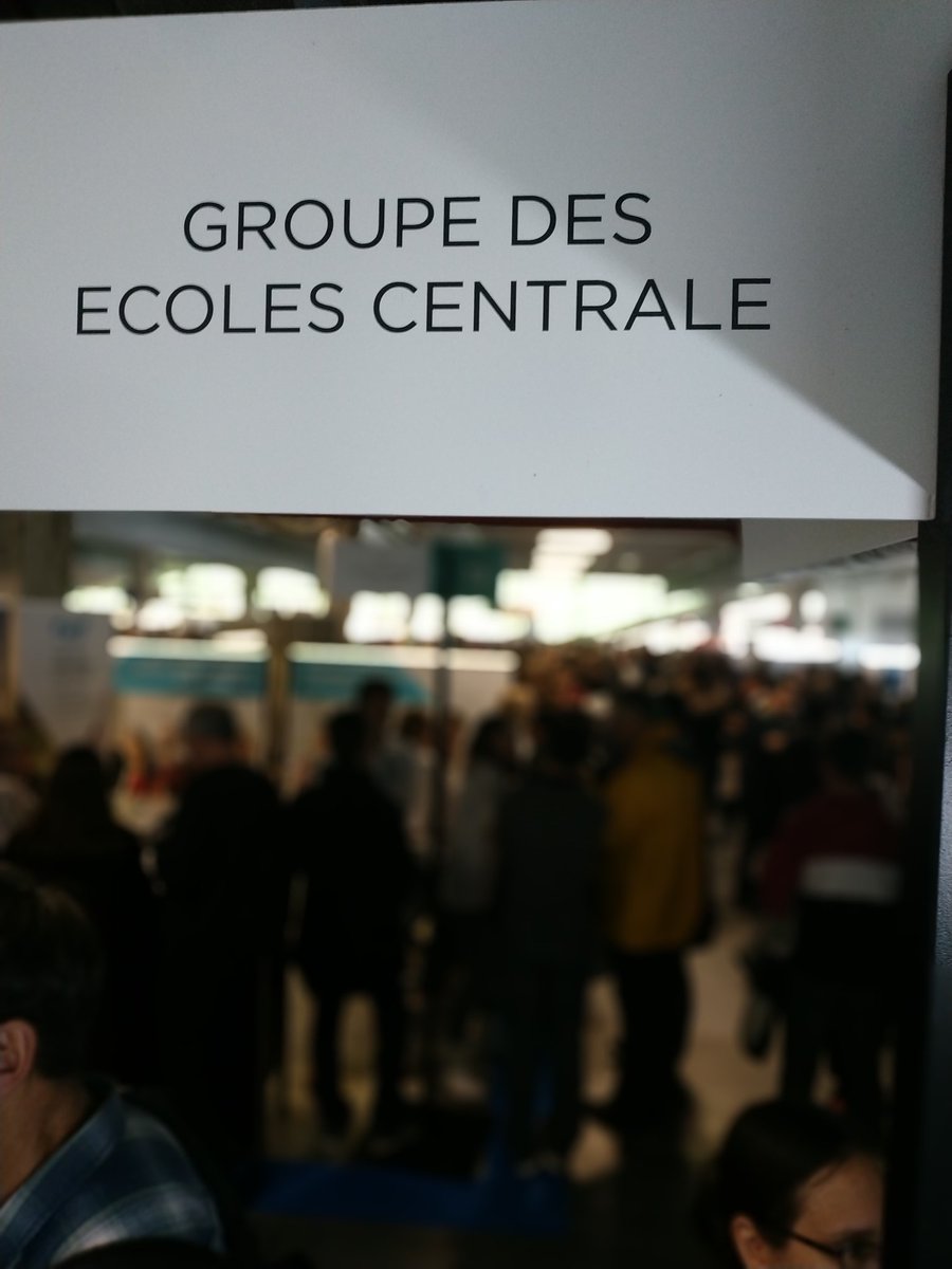 Centrale_Med's tweet photo. [#SalonSAGE] Le Groupe des Ecoles Centrale est à la @citemodedesign pour rencontrer les lycéens et leur présenter la formation complète d'ingénieur Centralien. 👩‍🎓 #Ingenieur #grandesecoles https://t.co/qvTokUAk7T
