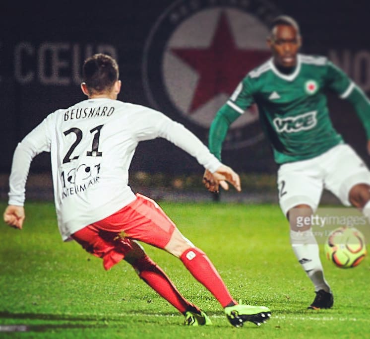 SBEUSNARD's tweet photo. Trois points importants face au @redstarfc.
Victoire d'équipe 🦁.
A nous de confirmer à domicile maintenant. 💪🏼 #asbgang #Ensembleonvaplusloin #dominosligue2 @asbeziersfootball 🔵🔴 https://t.co/dgvLxOtOSS