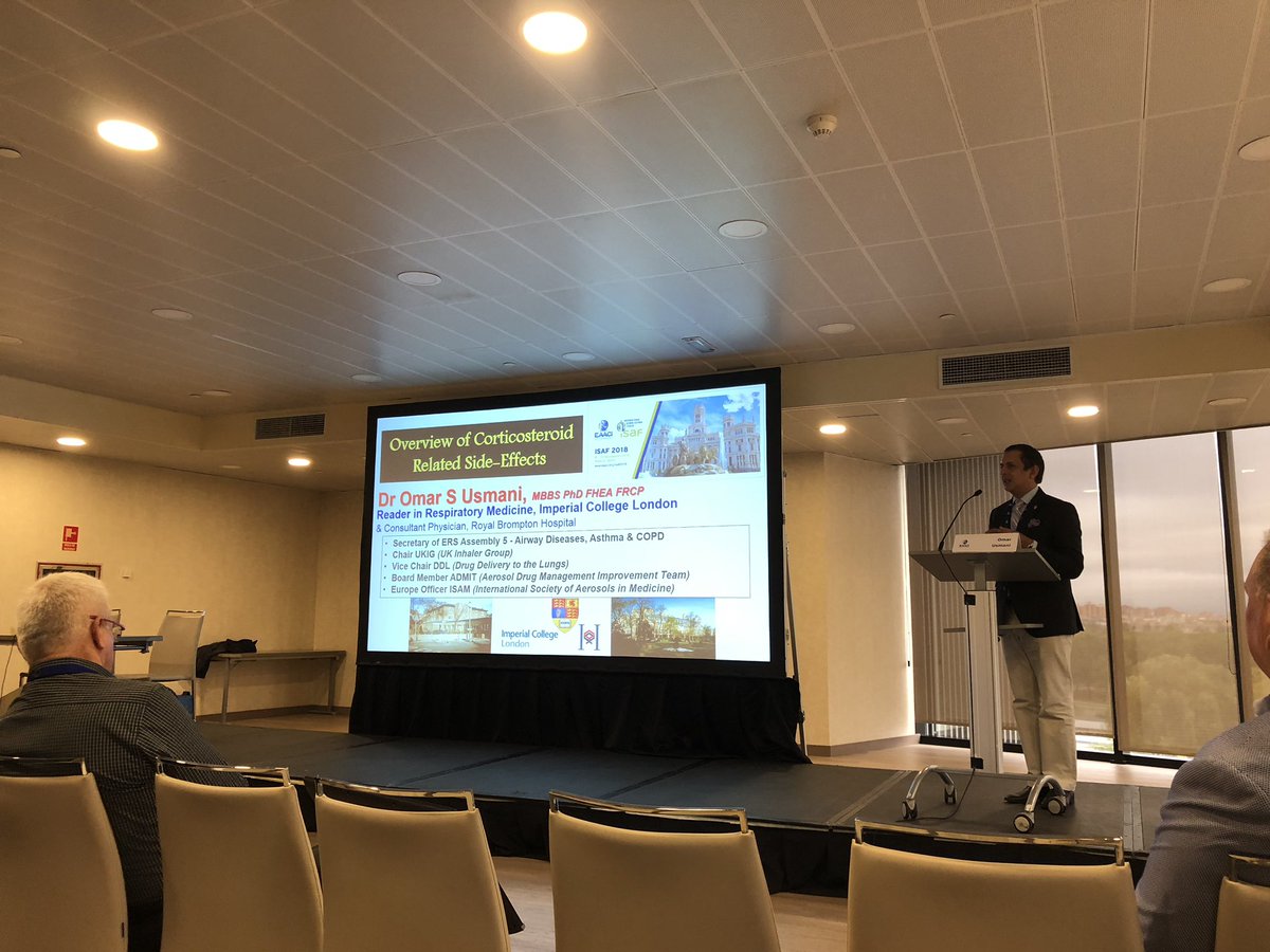 MarFdezNieto's tweet photo. Dr Osmar Usmani inhálers devices great review #isaf2018 @EAACI_HQ #Madrid https://t.co/SOceFizfbk