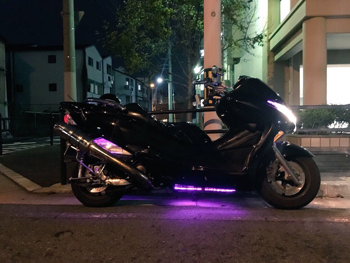 FrzFxs7's tweet photo. フォルツァz mf10売ります
不具合なし
走行1万キロ
ラジオ流せます
スピーカー2発
https://t.co/jaj8dPJcQ1切り替え可
スマートキー
LEDライト
値段はDMで要相談
#フォルツァz mf10売ります
#ビック売ります
#アドレス売ります
#単車売ります
#大阪
#車売ります https://t.co/7SsEbg4uJM