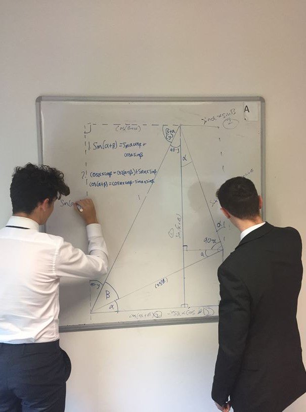 ReptonMaths's tweet photo. Some of our best L6 Further Mathematicians working on a geometrical 'proof' of the addition theorems #teamwork #curiosity #independence #reptonlearning https://t.co/2MYdBxVT8W