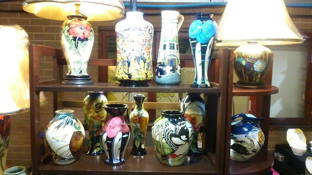 We are open today until 5pm. Plenty of antiques and collectables for yo u to peruse in 3 heated halls.