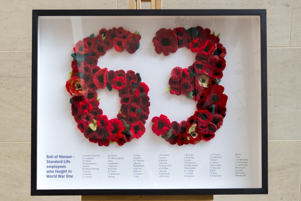 poppyscotland's tweet photo. A beautiful tribute from @StandardLifeUK on Lothian Road, #Edinburgh to the 63 employees who fought in the First World War. Standard Life Assurance worked as a team to knit or crochet over 100 poppies.  #NeverForgetAlwaysSupport  #ThankYou100 @PhoenixGroupUK https://t.co/TUvTTUW6Yt