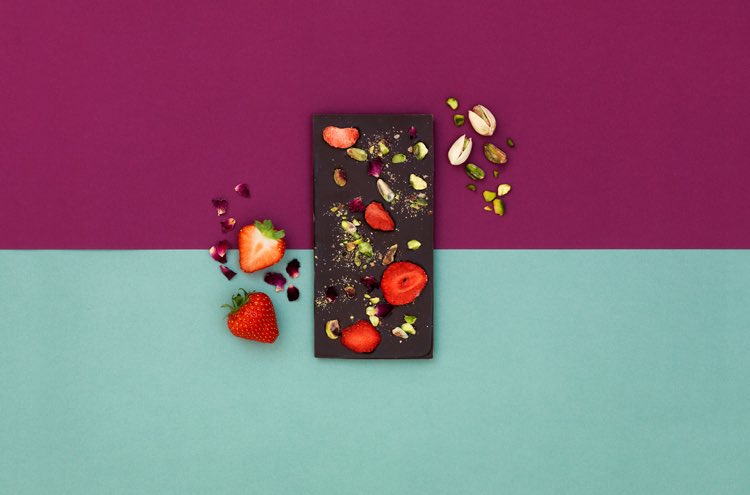 logogeek's tweet image. The packaging and identity of the new luxury chocolate brand Cocoa Jones features a mix of colourful patterns to represent the Pakistani and Nigerian heritage of its two founders designweek.co.uk/issues/5-11-no… via @Design_Week #branding #packaging