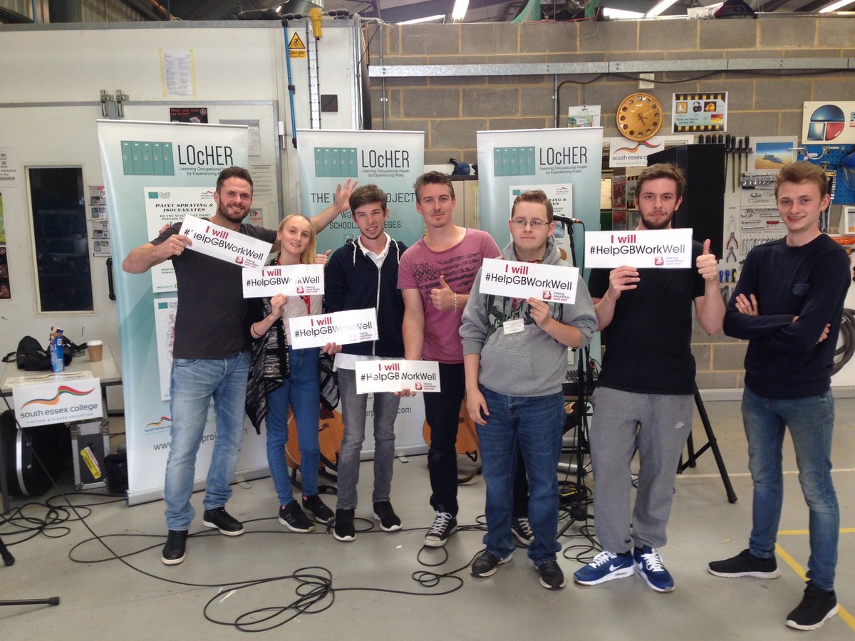 karenhoskins4's tweet photo. @DrKMcDonnell @dfoy2 You would have loved the #locherproject #secretgig @DrKMcDonnell that @StewartMacMusic &amp; @DeanKingofWing did @SouthEssexColl  #seemslikealifetimeago they provided backing music for the 1st #locherproject on #paintspraying #invisiblemist #gloveoffchallenge #healthandsafetyrocks https://t.co/UpU1KkQfE0