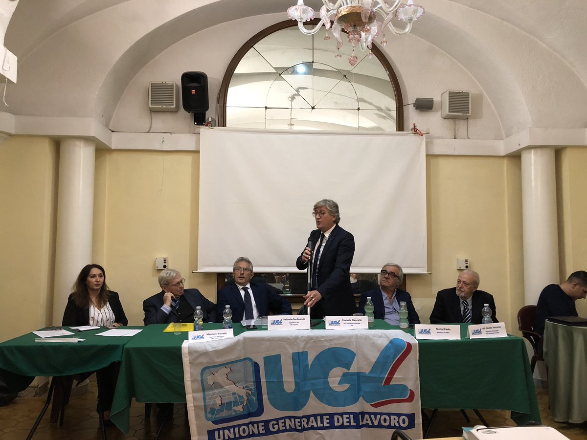 UglConsigliere's tweet photo. A #Caserta Convegno 

“L’INPS che non conoscete...”

le conclusioni del Vice Segretario Generale #GiancarloFavoccia 

“La UGL è orientata a chiedere con forza al governo di separare assistenza da previdenza“ 

@UGLNazionale 
@NapoliUgl 
@Palumbougl https://t.co/nzUCSeGkZo