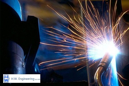 Manufacturers of excavation shoring equipment for the #construction industry. Over forty years experience of quality welding. Guaranteed quality and repair service. get a quote today hwengineering.co.uk/contact-hw-eng… #trenchboxes #dragboxes #ladderaccessplatforms #ukmfg