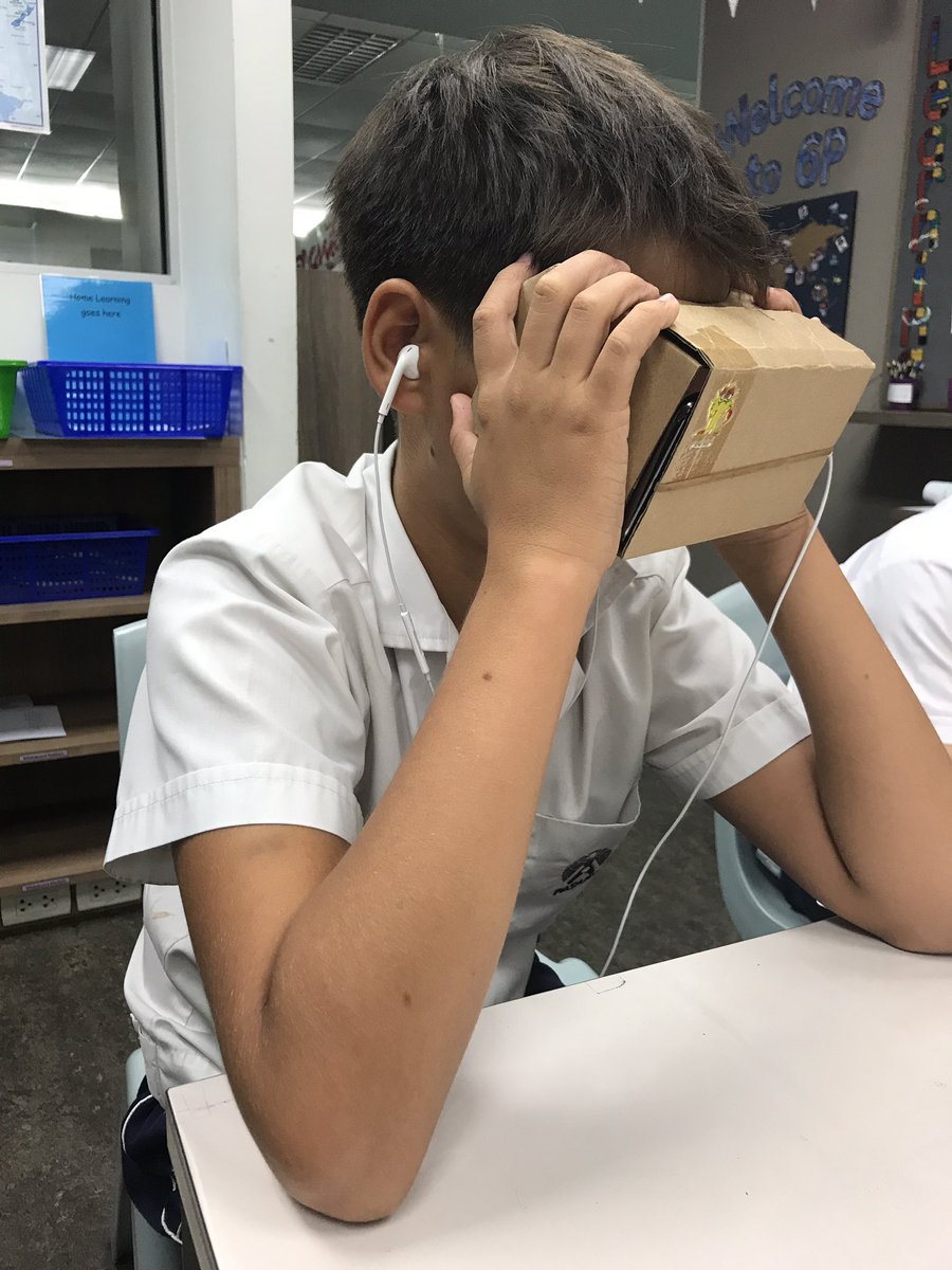 PatanaYear6's tweet photo. Bringing the refugee crisis in Syria into the classroom. @Refugees @WITHIN #cloudsoversidra #developingempathy https://t.co/nEwHG50gxJ