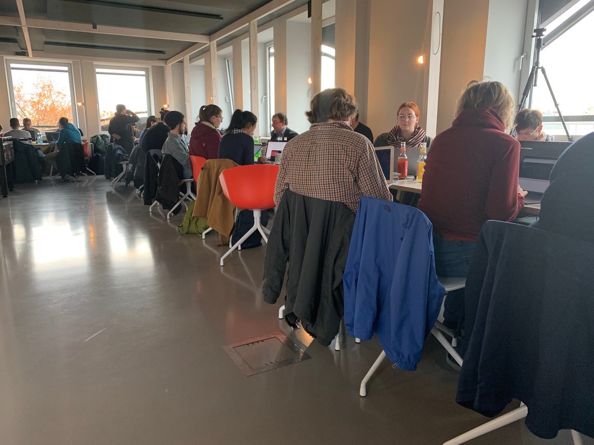 CSSClassesHH's tweet image. Happy to see all the attendees at coding #cssclasses