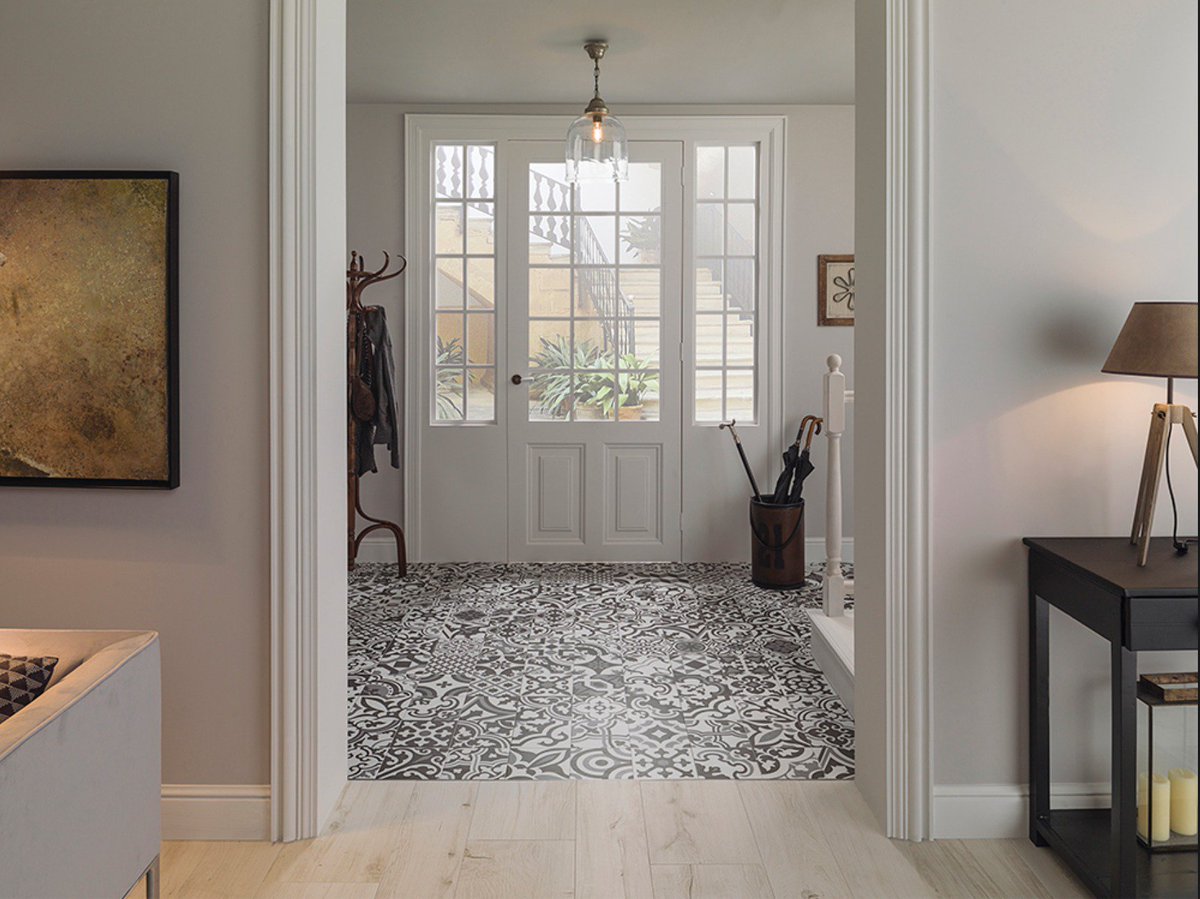 dsd_designs's tweet photo. This entryway tile makes a grand statement https://t.co/K5SKMJ5huS
