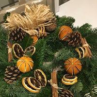 Wreath Making Evening 

**** Limited Spaces Left ****

Join us Wednesday 28th November @ 6.30pm 
A wonderful evening making your own wreath from scratch 
#diy #festivecraft #wreathmaking 
£35 Per Person including Mulled Wine and Mince Pies 

Call 01777 86439 to secure your place