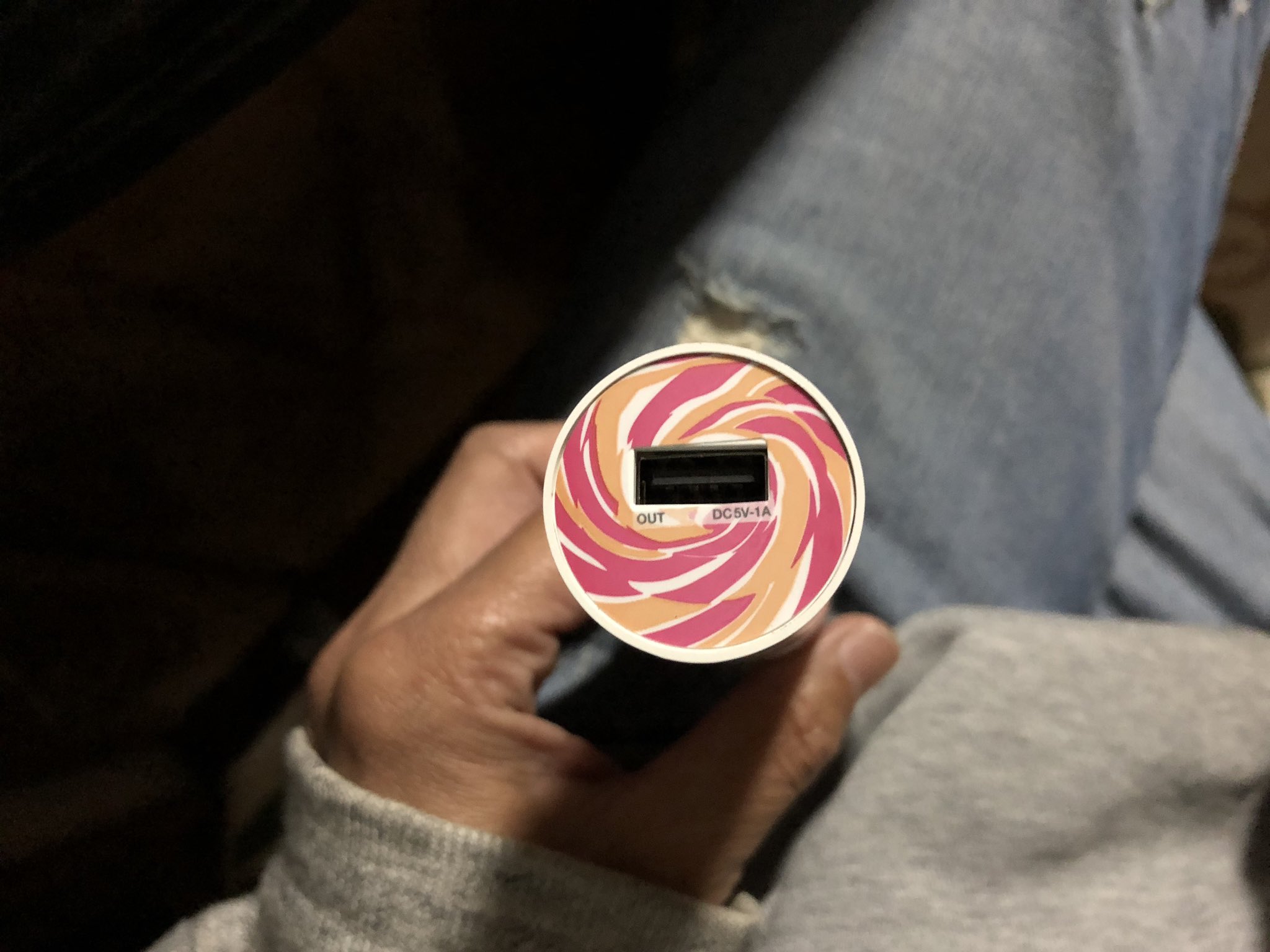 Hiro Di Twitter Twice Power Bank 来た Candy Bongの電池 結構重い Twice Goods Https T Co Gu04zxixm8 Twitter