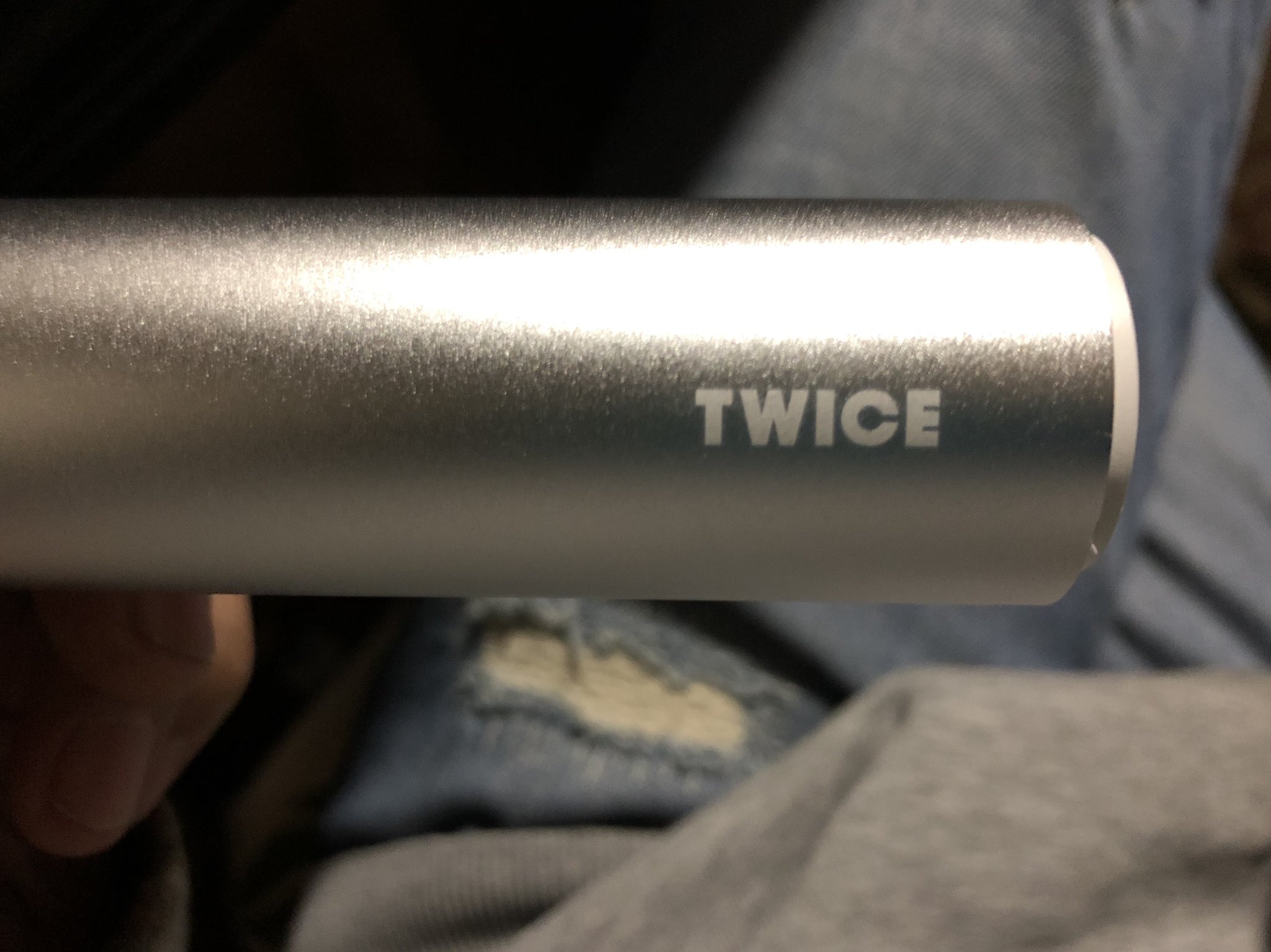 Hiro Di Twitter Twice Power Bank 来た Candy Bongの電池 結構重い Twice Goods Https T Co Gu04zxixm8 Twitter