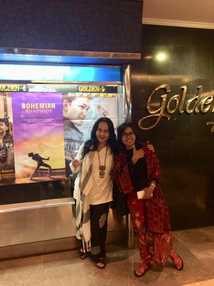 kartitiani's tweet photo. Bohemian Raphsody, Sebuah Narasi Sunyi untuk Freddie https://t.co/7Xe20oR04e https://t.co/HgCj4ky3uZ