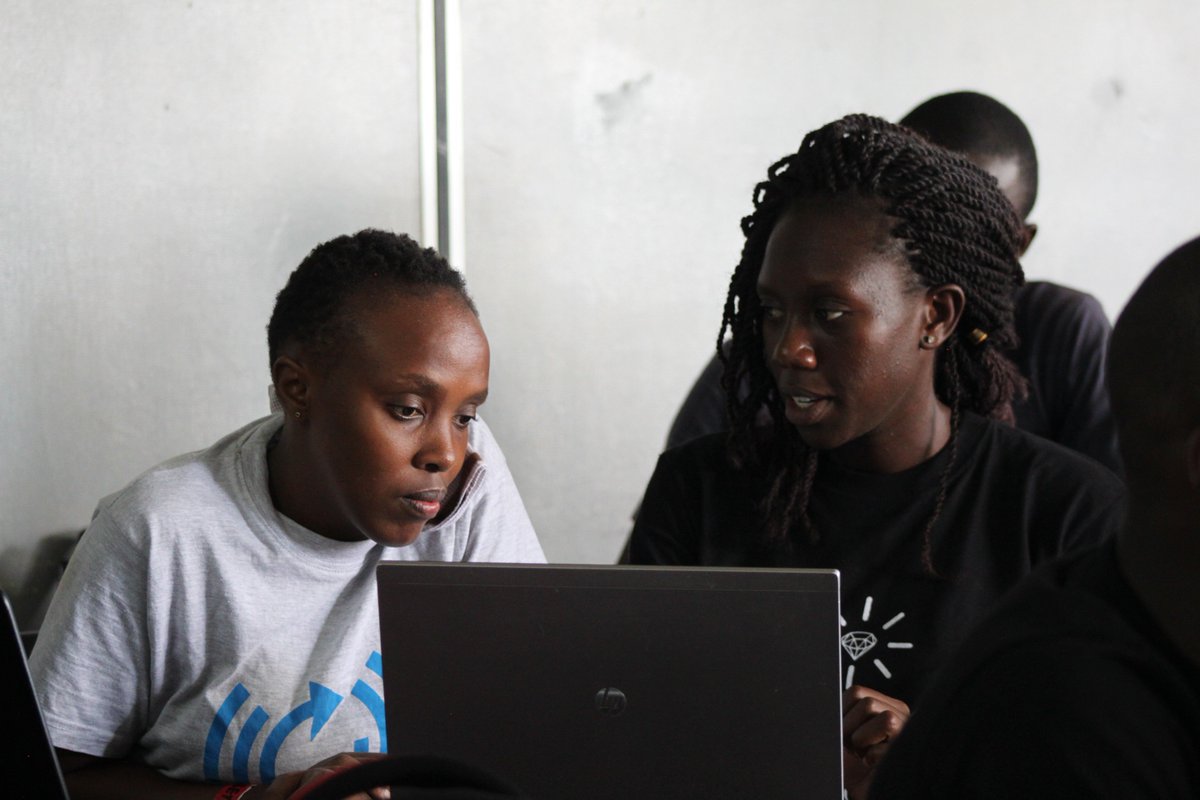 railsgirls_msa's tweet image. All the way from Kisumu we had @girlsgetgeeky @gettyorawo. We totally appreciate your presence. #RailsGirlsMsa #CodingGems