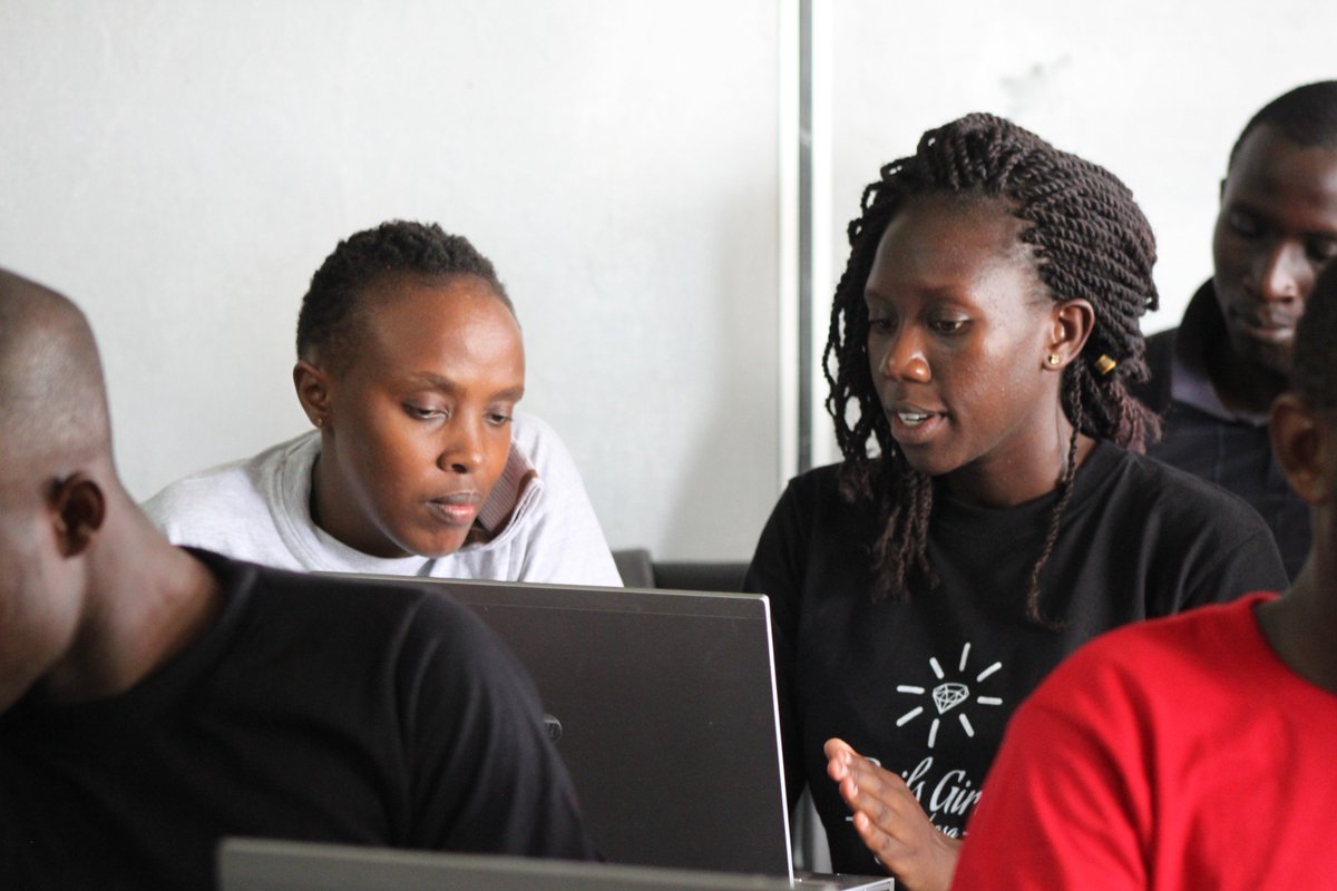 railsgirls_msa's tweet image. All the way from Kisumu we had @girlsgetgeeky @gettyorawo. We totally appreciate your presence. #RailsGirlsMsa #CodingGems