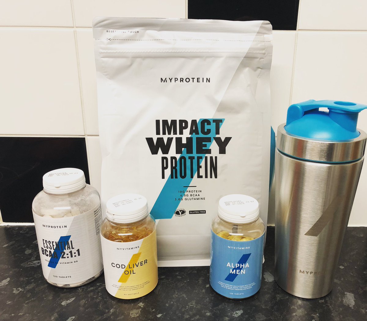 Restock of @myproteinuk supplements 💪🏻💪🏻 #myprotein #fuelyourambition #newstyle #freshnewlook #impactwheyprotein #impactwhey #bcaa #alphamen #codliveroil #metalshaker #shacker #supplements #supplementsthatwork