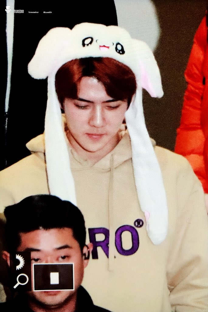 tuxedOh412's tweet photo. 181110
Tempo Fansign at coex 🐰
#SEHUN #세훈 https://t.co/GdEWaGSvbI
