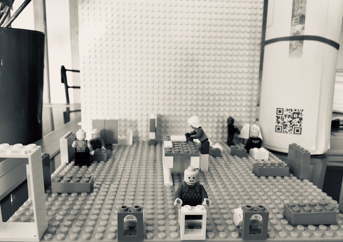 XG_lp2i's tweet photo. «Transformer sa salle de classe... Pourquoi? Comment?» 1 série de 8 ateliers dans les 4 départements de @acpoitiers pour les journées de l’innovation @DanePoitiers @CARDIE_Poitiers. Sans prétention de modèle. Parce qu’innover est dans la nature humaine. On se prépare ! #fcl_fr https://t.co/z3Gya1dZk6