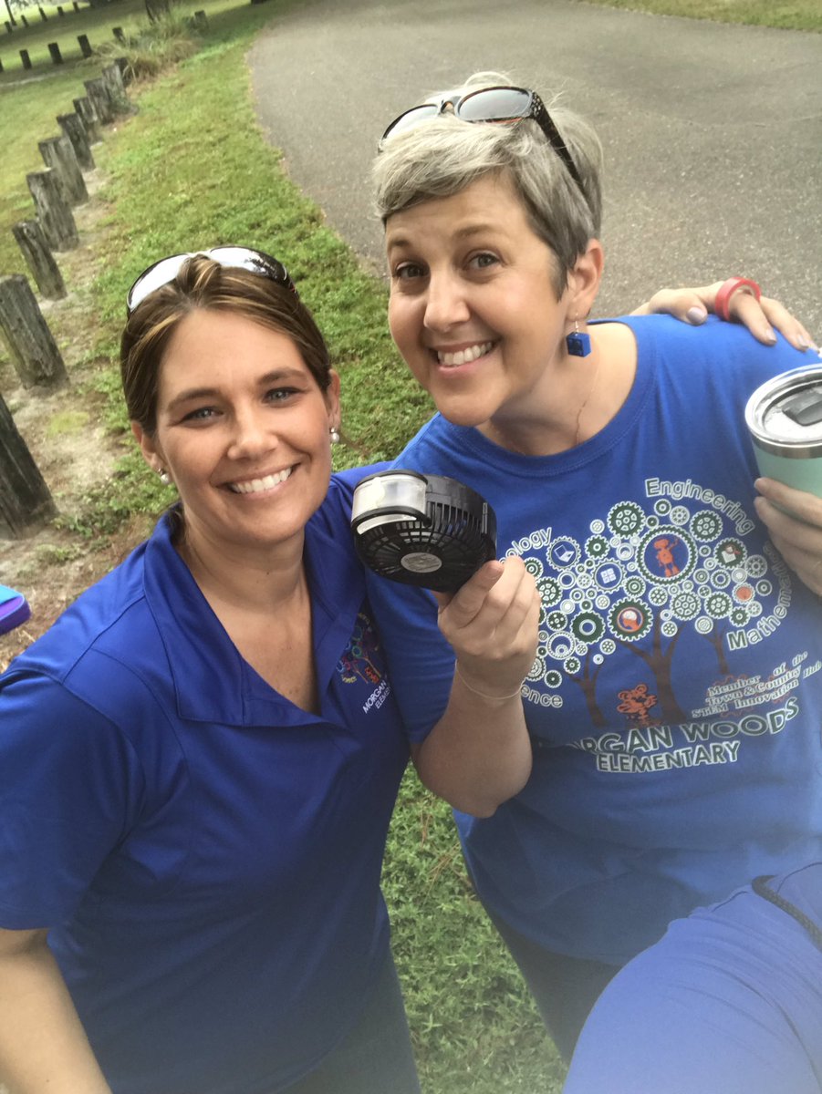 MrsReeves4th's tweet photo. Veteran’s Parade 2018 #morganwoods #inauguralyear @MorganWoodsES https://t.co/sLsIBlpnhC