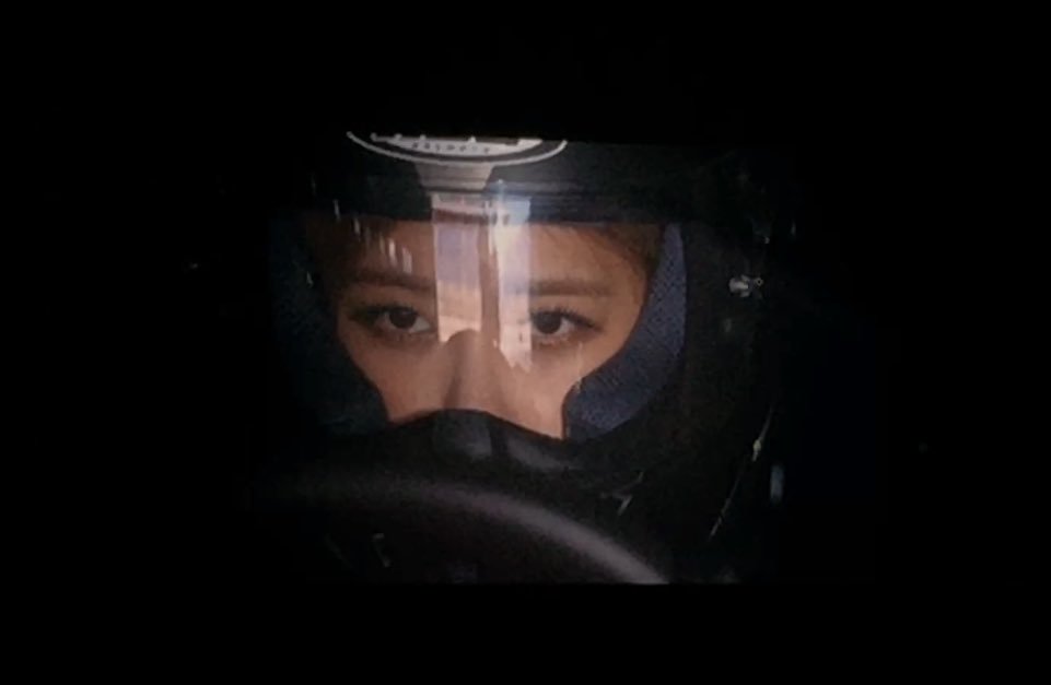 blackpinkka's tweet image. เรื่องนี้สอนให้รู้ว่า ถ้าไปคนเดียวจะไปได้ไวแต่ถ้าอยากไปได้ไกลต้องไปด้วยกัน👭👭❤
#BLACKPINK