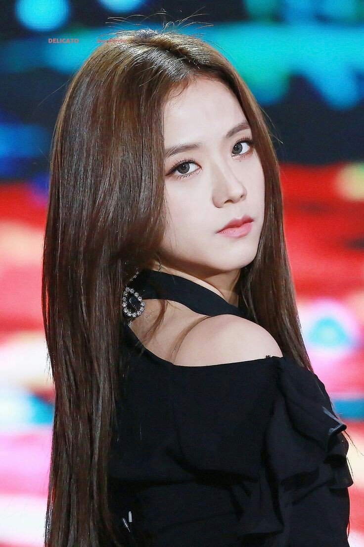 sooyaa_ji's tweet photo. wdyt about me ? #QnA #Kimjisoo #blackpink https://t.co/YodmQTXeKi