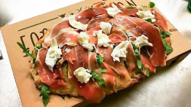 aromas36's tweet image. #FelizSábado! @aromas36 suggests Foodisfaction, for a very delicious italian #Pizza!